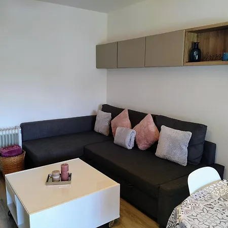 Ravissant Avec Jardin, Refait A Neuf, 2 A 5 Pers * Cabourg