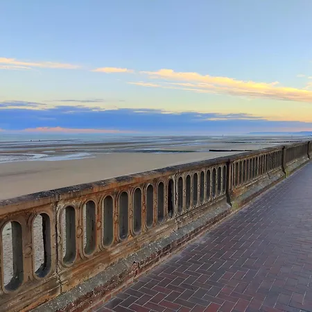 Ravissant Avec Jardin, Refait A Neuf, 2 A 5 Pers *