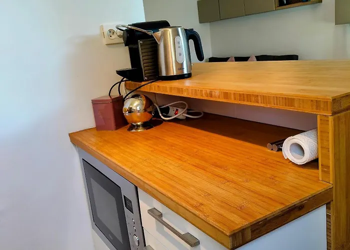 Ravissant Avec Jardin, Refait à Neuf, 2 à 5 Pers *