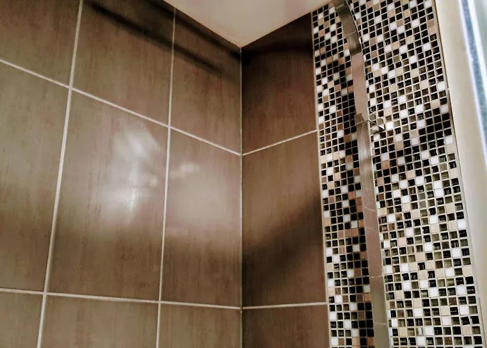 Ravissant Avec Jardin, Refait à Neuf, 2 à 5 Pers