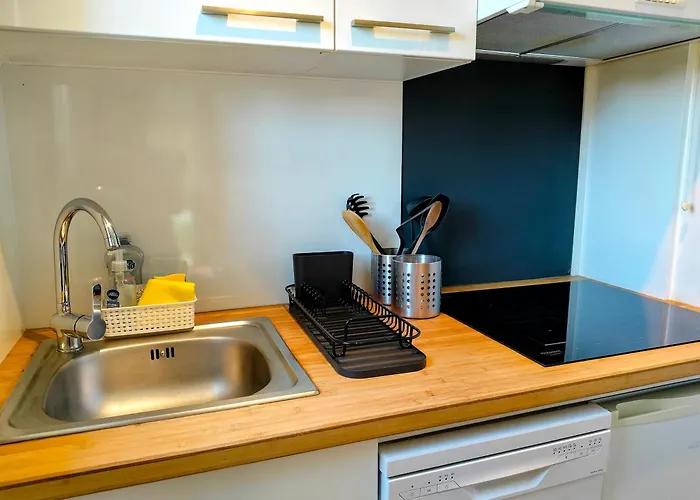 Ravissant Avec Jardin, Refait à Neuf, 2 à 5 Pers